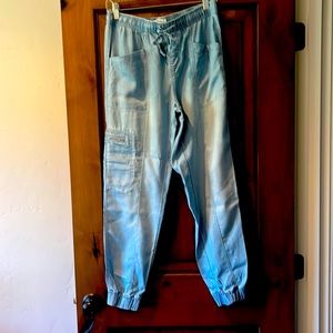 Nicole miller, 100% cotton light denim jogger, pants, size medium